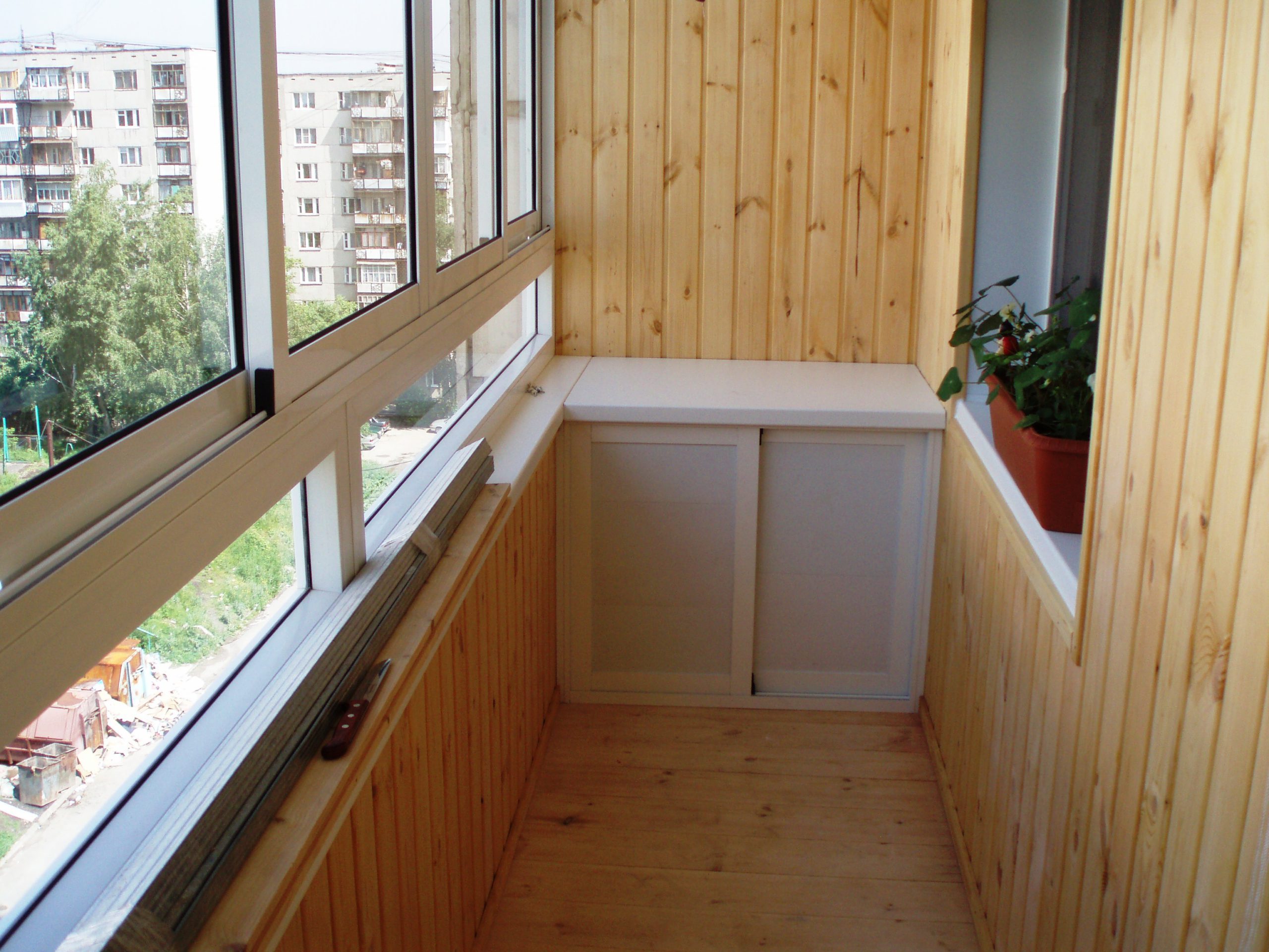 Балкон с раздвижками внутренняя отделка